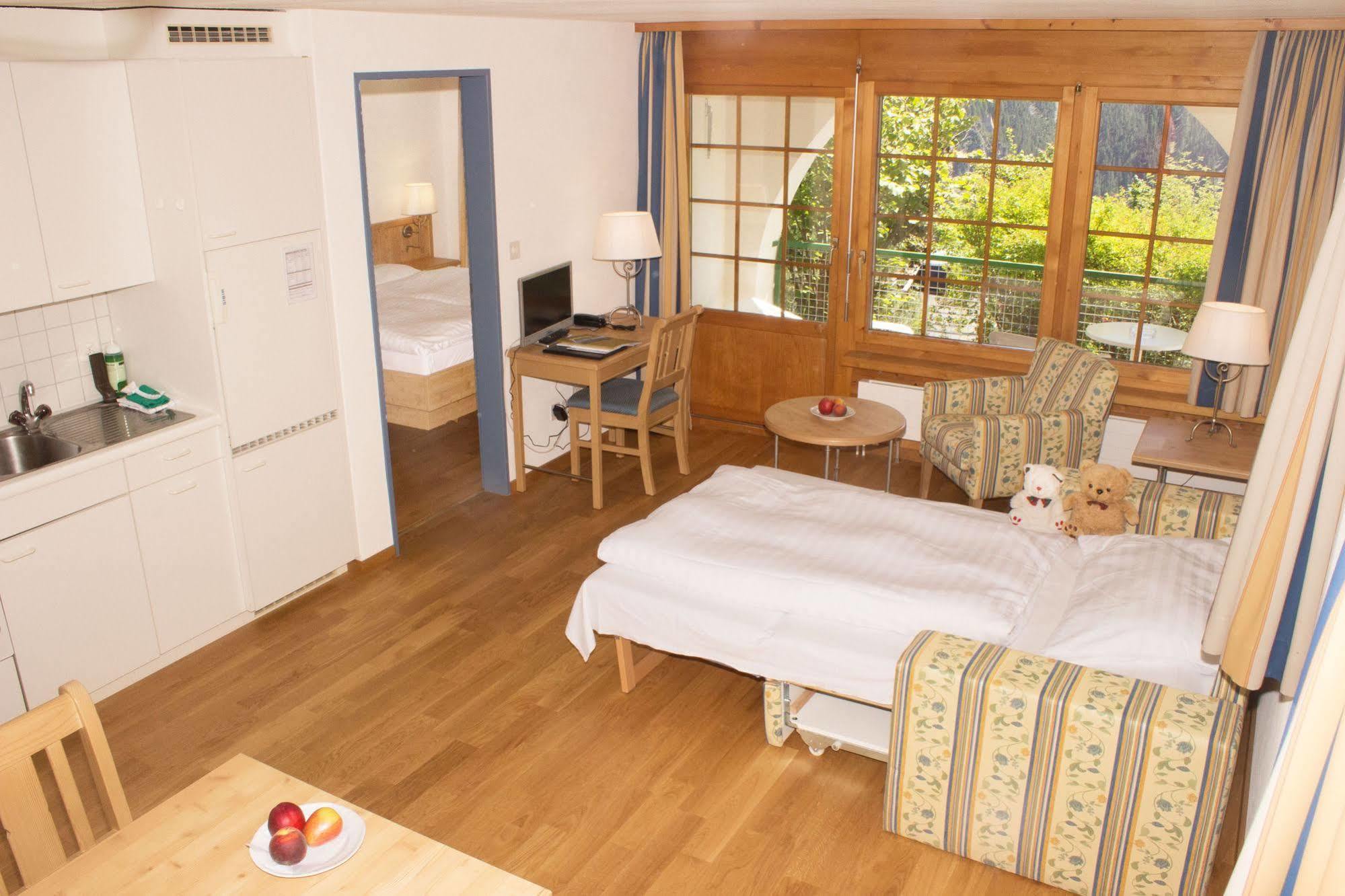 Aparthotel Muchetta Wiesen Kültér fotó